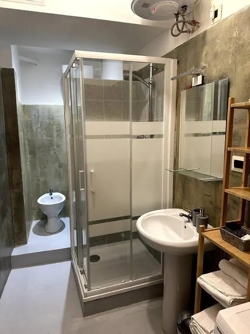 Ridi Che Ti Passa In Vico Del Fieno Apartment Genoa